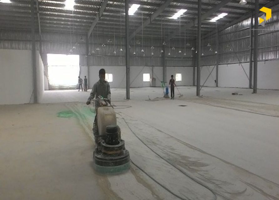 Xử lý mặt sàn trước khi sơn epoxy